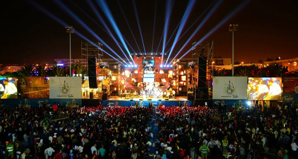 الدورة ال17 لمهرجان “تيميتار” بأكادير تبصم على حضور جماهيري تجاوز 380 ألف متفرج