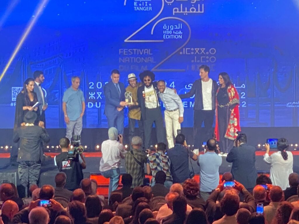 فيلم “زنقة كونتاكت” يظفر بالجائزة الكبرى للمهرجان الوطني للفيلم بطنجة