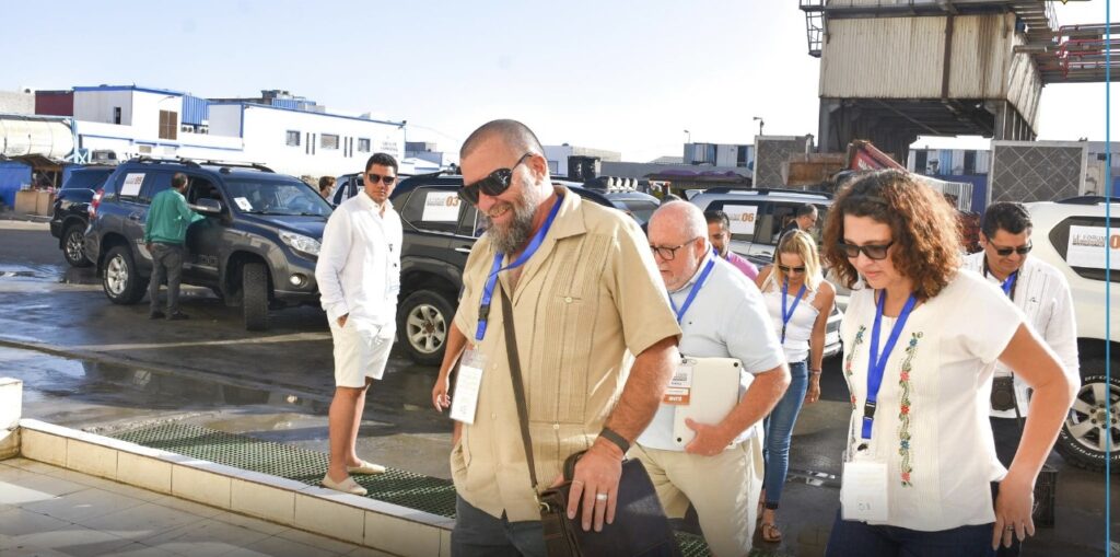 رجال أعمال أجانب يستكشفون الفرص الاستثمارية الواعدة في جهة الداخلة – وادي الذهب