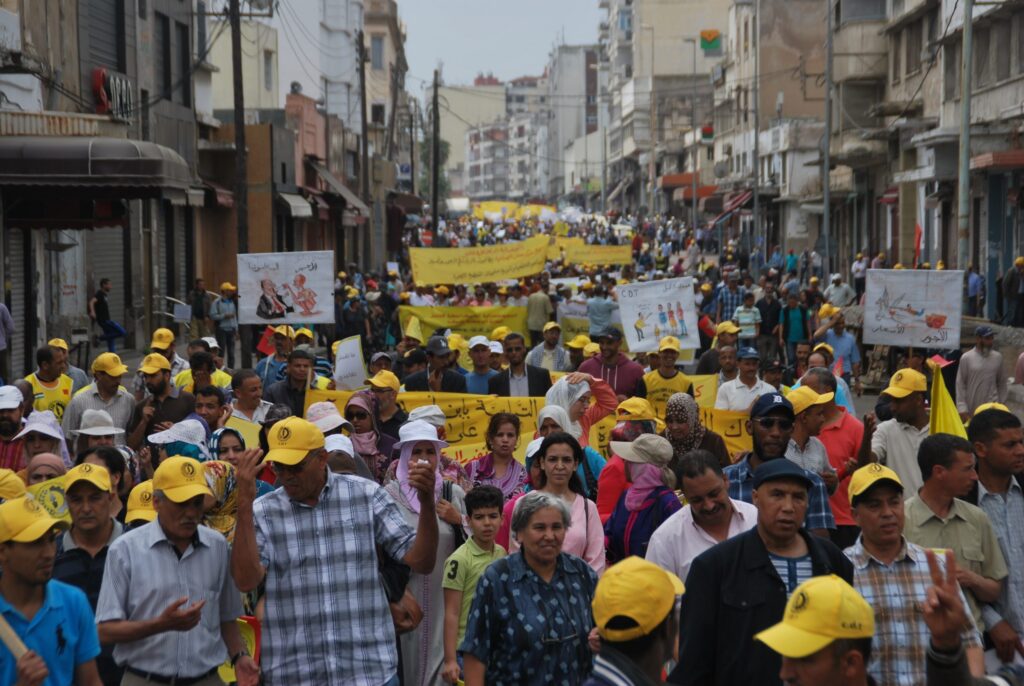 الكونفدرالية الديمقراطية للشغل تحتج على الحكومة بـ”مسيرة الدار البيضاء”