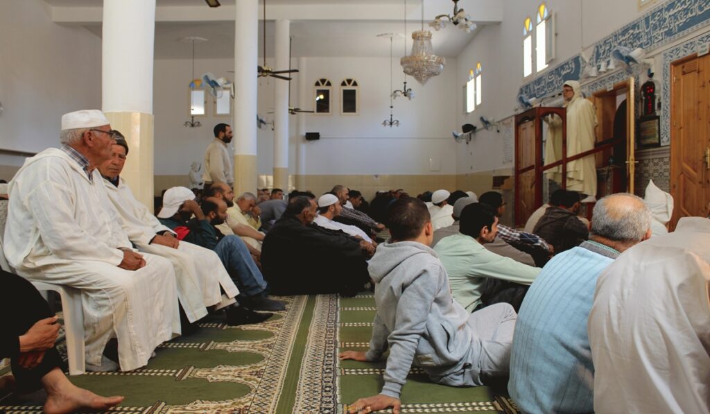 وزارة الأوقاف تتراجع عن “خطبة موحدة حول الماء” دون كشف السبب