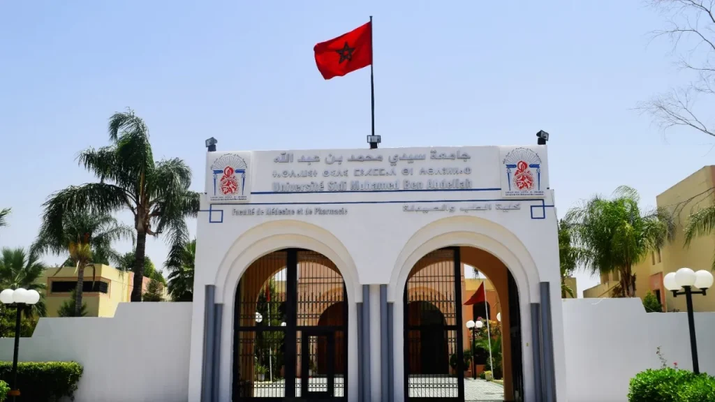 كلية الطب بفاس ومنصة “صحتي تي-في” الالكترونية تطلقان برنامجا لنشر المعرفة والسلوكيات المفيدة للصحة