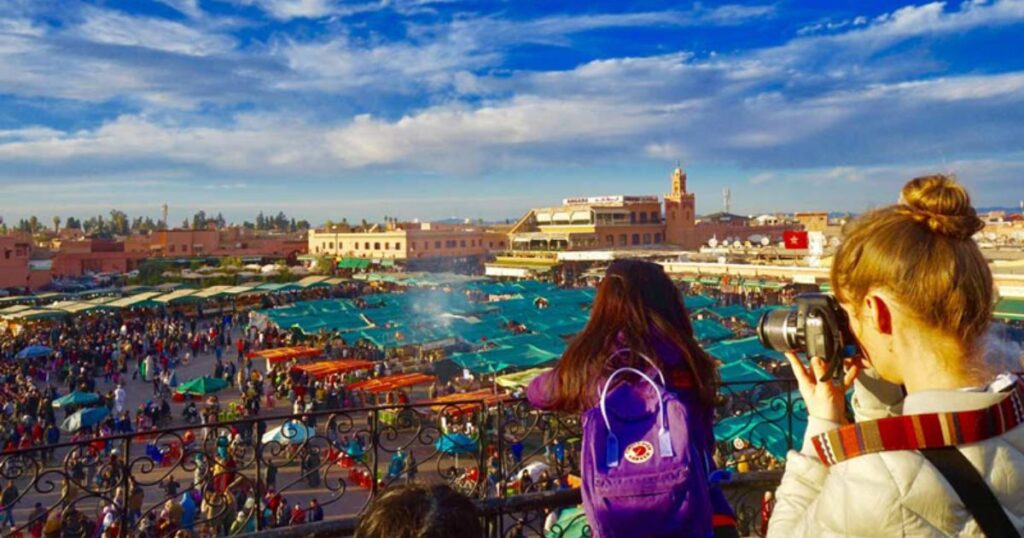 نيويورك تايمز: مراكش ضمن أكبر سبع مدن في العالم حيث يطيب للزائر التنزه