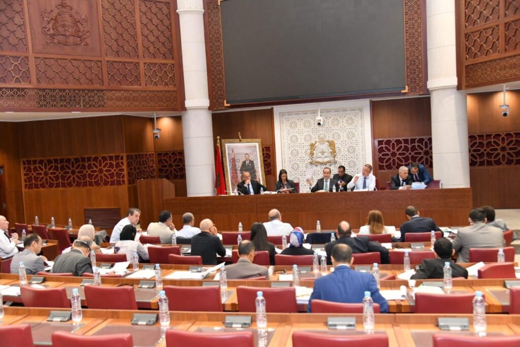 لجنة المالية والتنمية الاقتصادية تصادق بالأغلبية على الجزء الأول من مشروع قانون المالية 2023