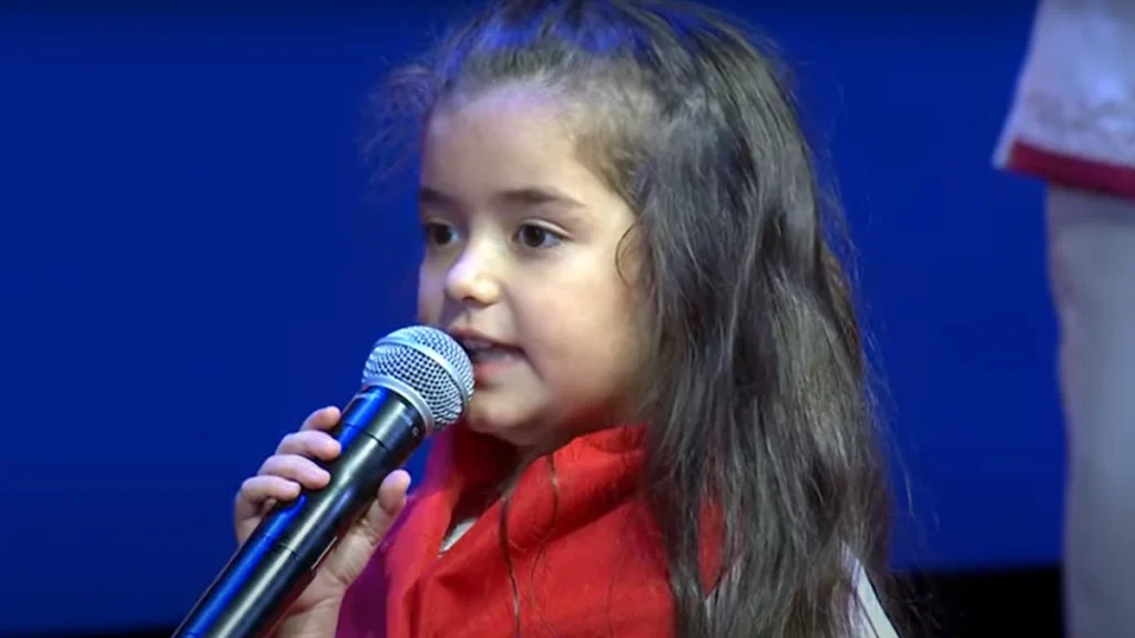 شام.. أصغر متسابقة من حلب تتوج بلقب تحدي القراءة العربي