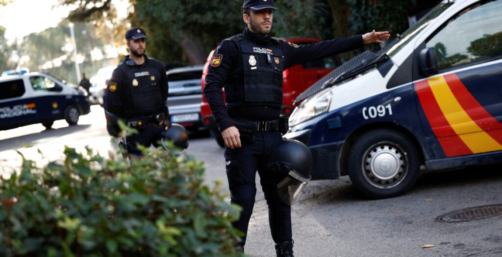 إسبانيا تكتشف رسالتين مفخختين بعد حادث سفارة أوكرانيا