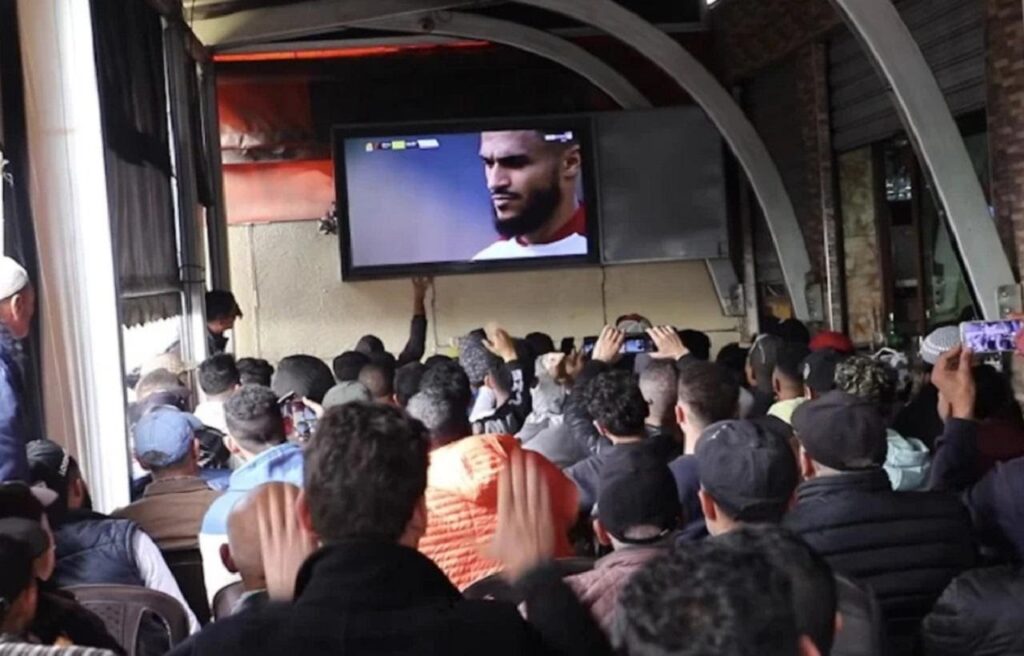 جمعية أرباب المقاهي والمطاعم تحذر من الزيادة في أسعار المشروبات على مشجعي المنتخب الوطني