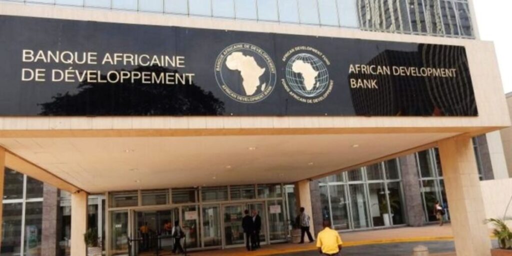 الصندوق الإفريقي للتنمية يمنح حوالي 4 ملايين أورو للطوغو لتزويد مناطق قروية بالكهرباء