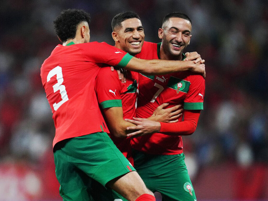 المنتخب يستعيد تشكيلته الأولى بعد التحاق أكرد ومزواري