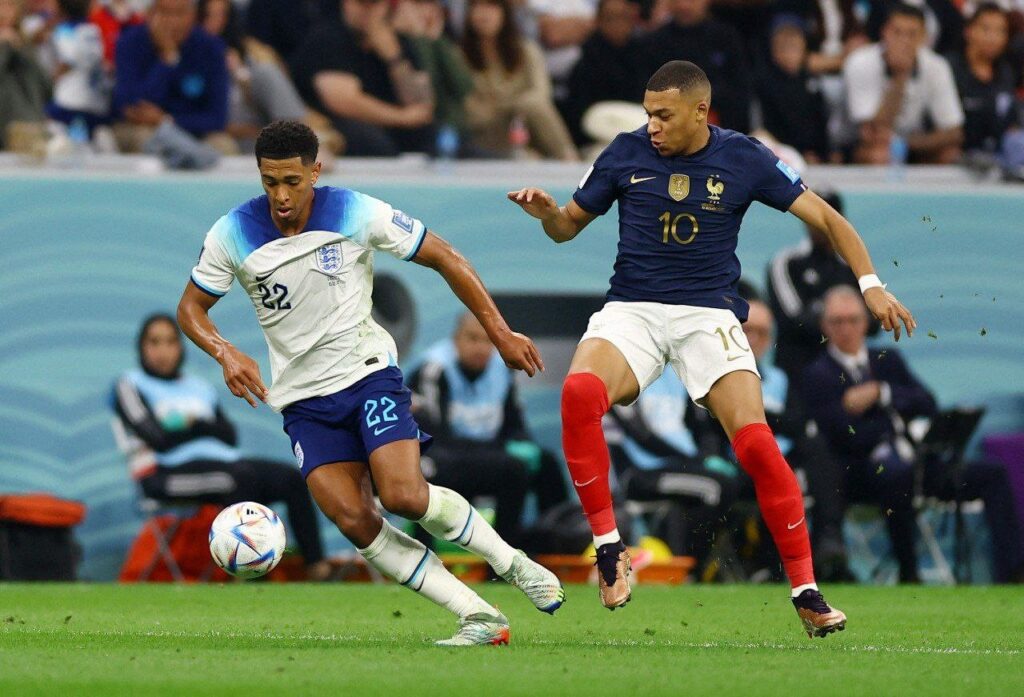 فرنسا تجتاز عتبة الانجليز لتلتقي بالمغرب في نصف النهائي