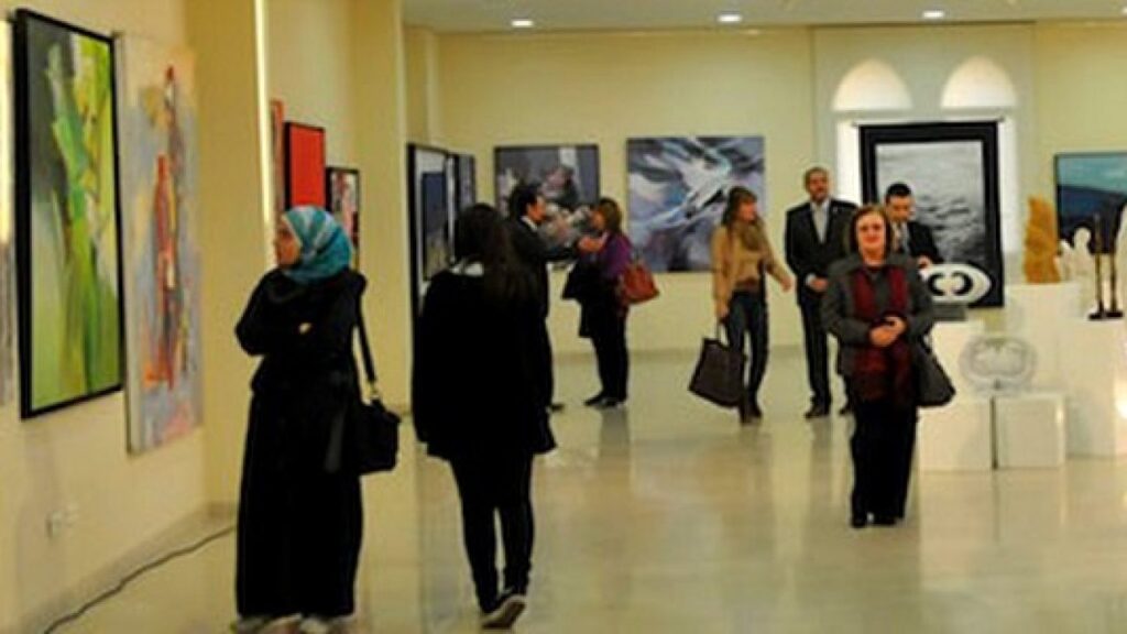 معرض جماعي بتطوان يقدم إبداعات متنوعة لفنانين من خمس دول