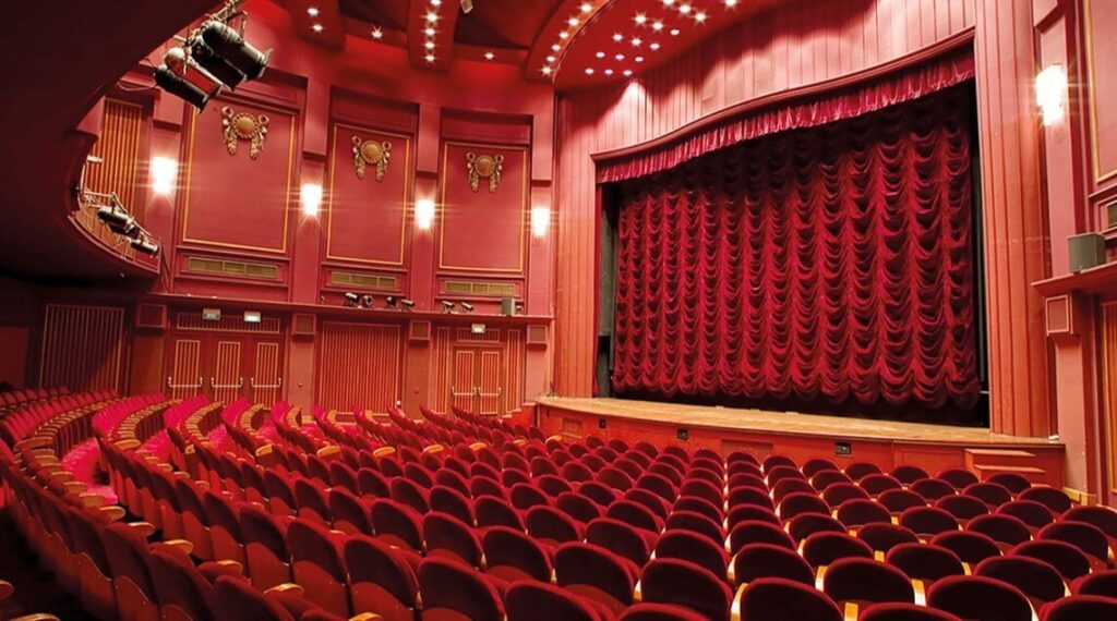 شخصيات فنية مغربية تتسلم جوائز مركز جون كينيدي