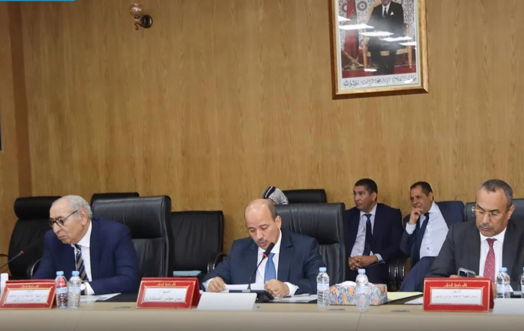 الدعوة بالداخلة إلى تثمين المكتسبات التي حققها المغرب على مستوى تفعيل ورش الجهوية