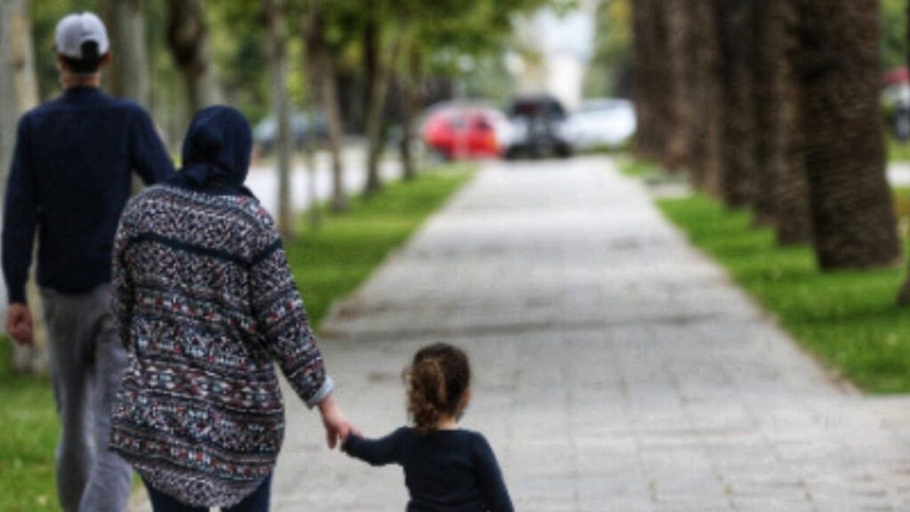 جدل الولاية الشرعية على الأبناء.. في الحاجة إلى نقاش رصين ينتصر للمقاصد النبيلة لمدونة الأسرة