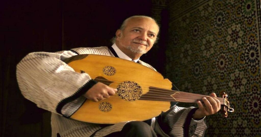 آلة العود في الحياة الفنية المغربية : عشق أزلي وأصالة موسيقية متجددة