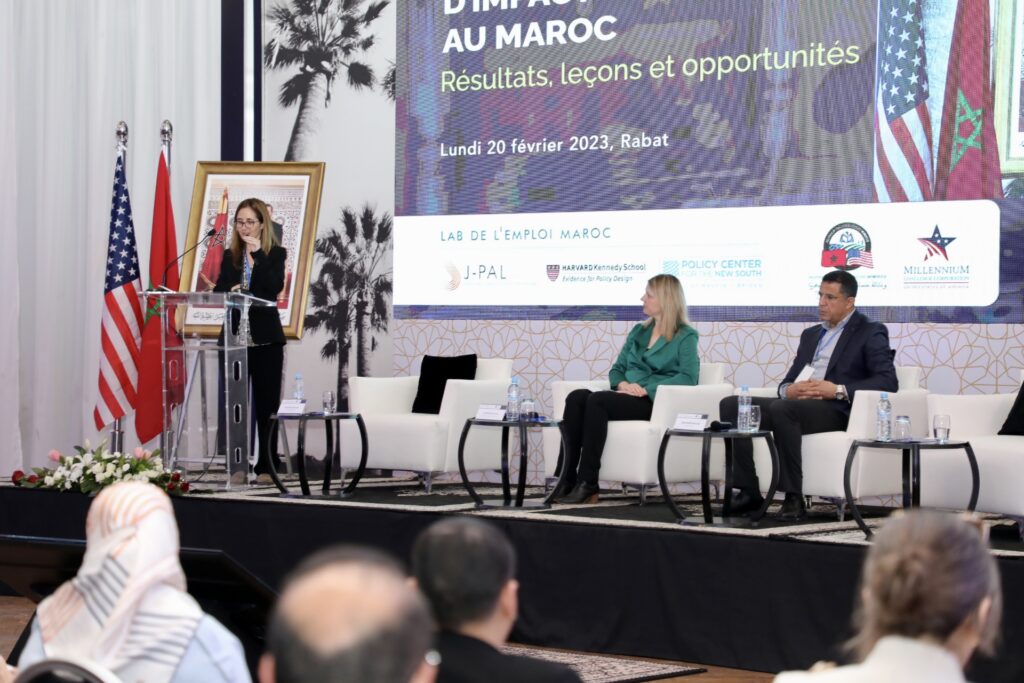 تنظيم ندوة علمية حول تقييمات الأثر الدقيقة لبرامج التشغيل والإدماج الاقتصادي