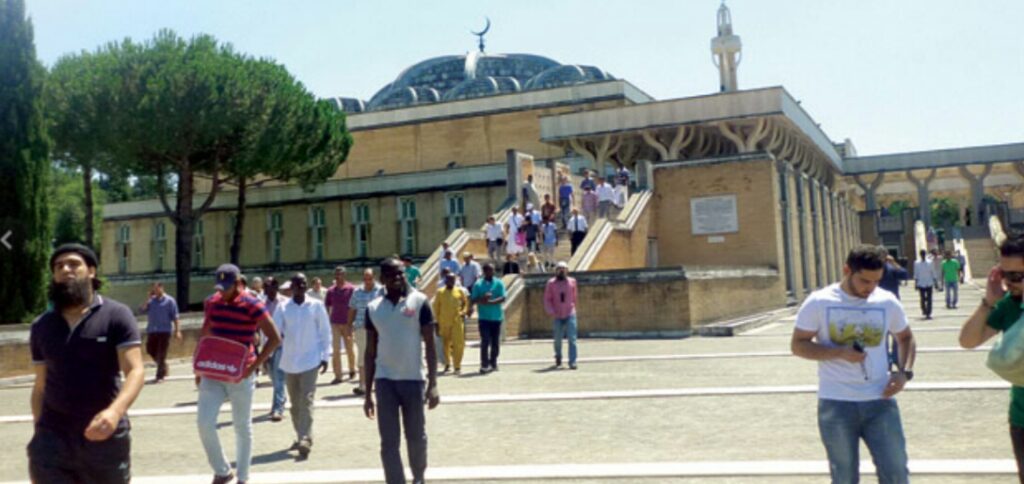 رمضان بروما.. نفحات من أكبر مسجد في أوروبا