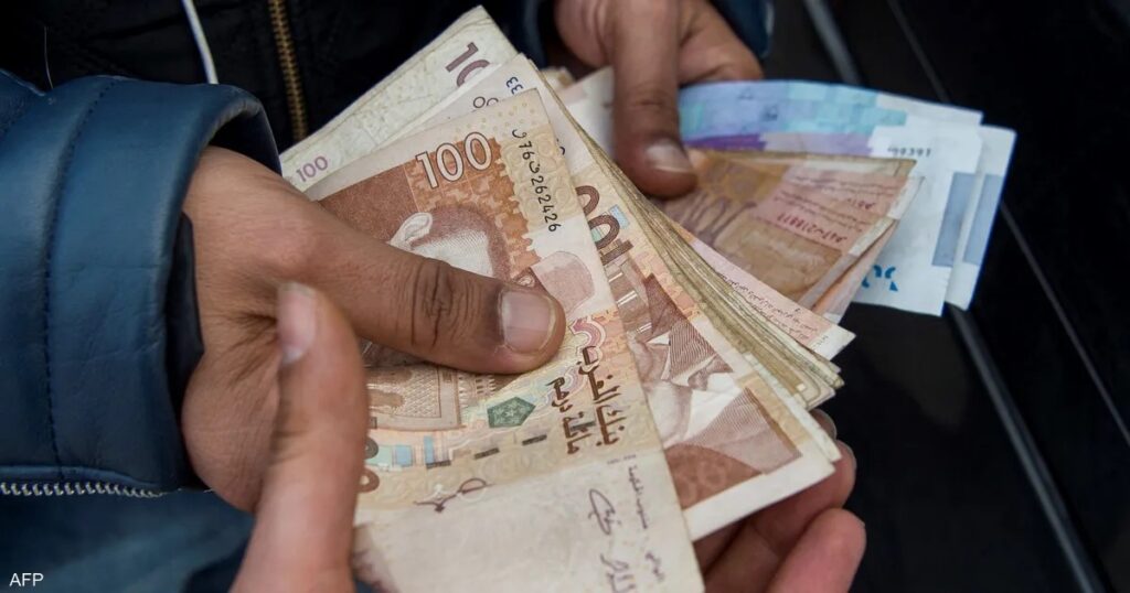 الجواهري يدعو إلى التفكير في فرض ضريبة على  المعاملات بـ”الكاش”