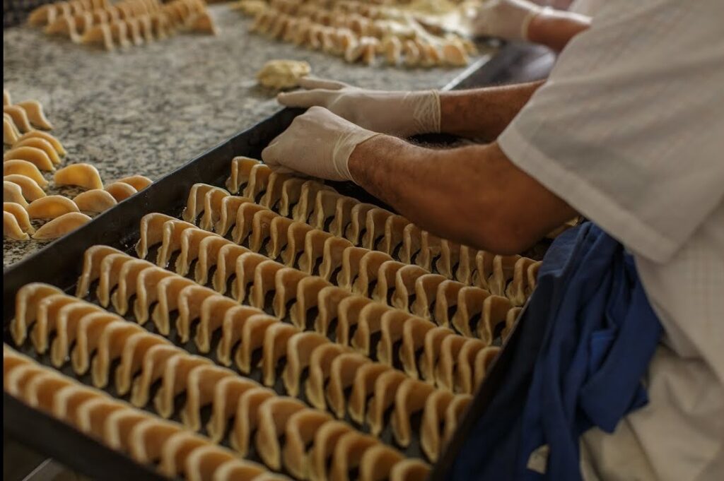 الدار البيضاء.. إقبال كبير على المقبلات التقليدية خلال شهر رمضان الأبرك