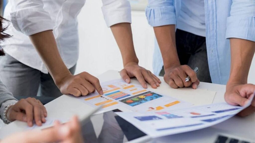 فاس: “منصة مواكبة الشباب للايدونة”.. تدعم وتواكب الشباب حاملي أفكار المشاريع