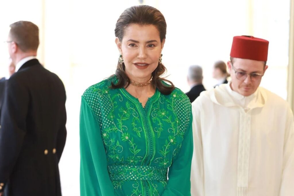 الأميرة للا مريم تمثل الملك محمد السادس في مراسم تتويج الملك تشارلز الثالث