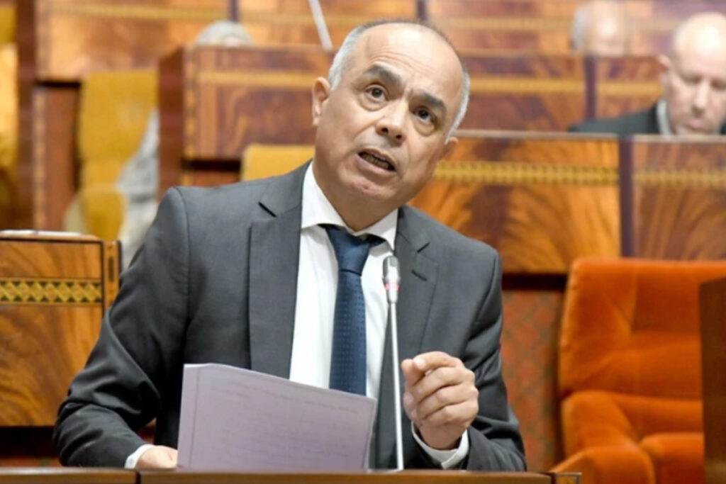 بنموسى يدافع عن إجراءات الاقتطاع من أجور  المضربين .. والتنسيقيات تعلن عن خوض إضراب وطني