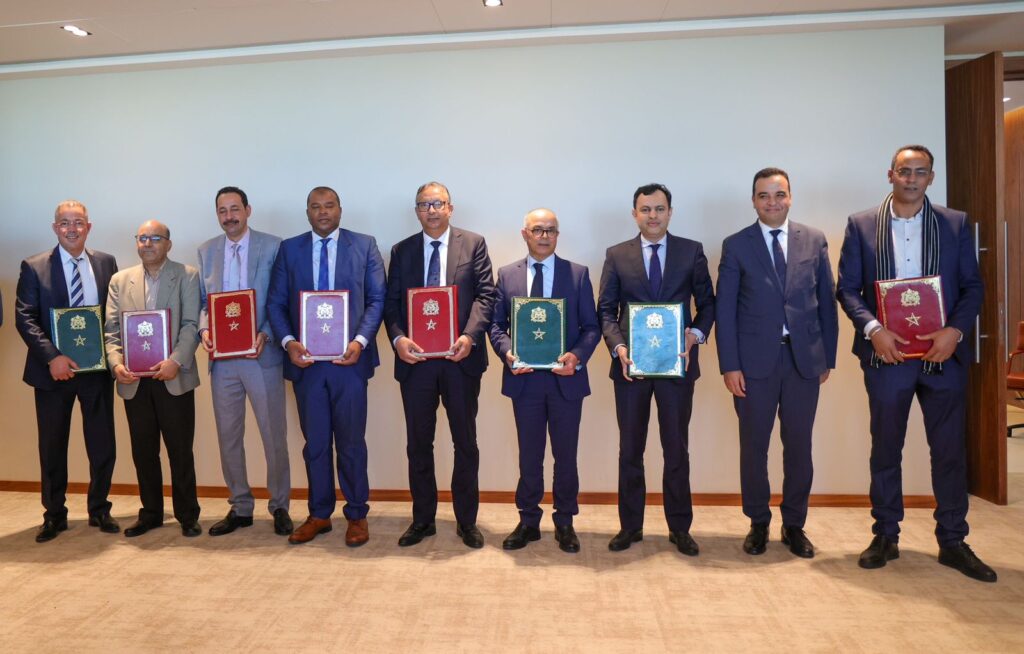 التوقيع على محضر اتفاق حول النظام الأساسي الخاص بموظفي قطاع التربية الوطنية