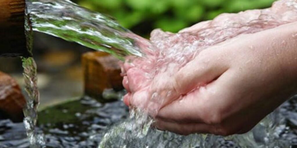 إطلاق حملة تحسيسية واسعة لتوعية المواطنين بضرورة الحفاظ على الماء