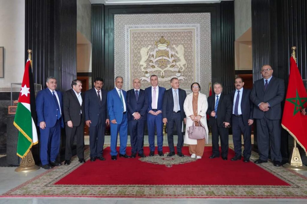 مجلس المستشارين.. رئيس لجنة العدل والتشريع وحقوق الإنسان يتباحث مع وفد برلماني أردني