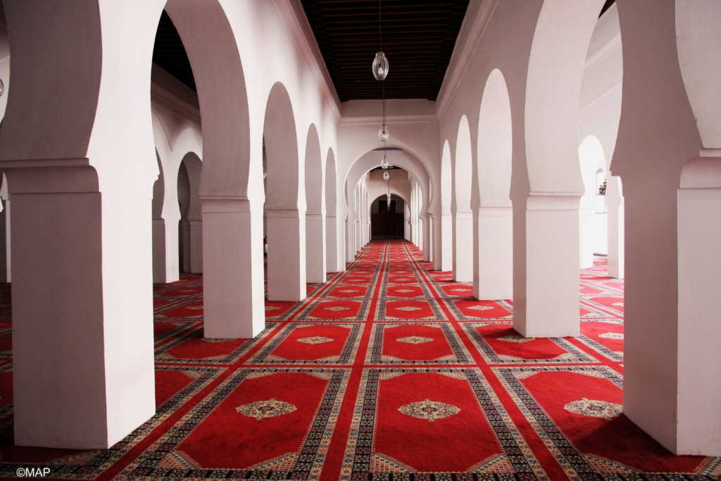 20 مسجدا تفتح أبوابها في وجه المصلين بجهة فاس-مكناس