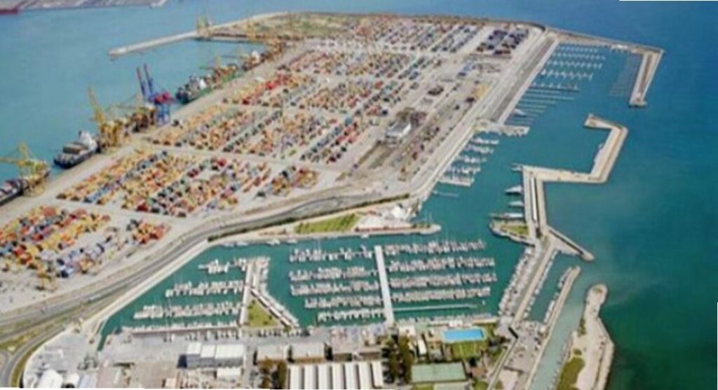 صحيفة كويتية: المبادرة الأطلسية التي أطلقها جلالة الملك ستسهم في نقل إفريقيا إلى مصاف الدول المنتجة