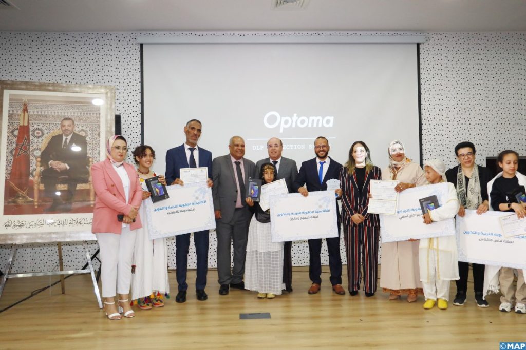 الرباط .. تتويج الفائزين بالدورة الأولى للمسابقة الوطنية للسلامة الطرقية