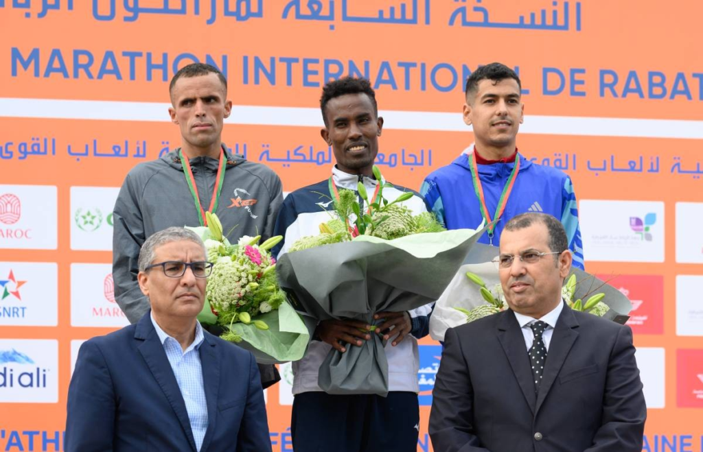 ماراطون الرباط (فئة الذكور).. العداء الكيني روبير كوامباي يحرز لقب الدورة السابعة