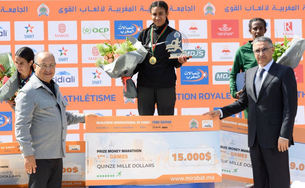 ماراطون الرباط الدولي 2024 (الإناث).. العداءة المغربية رحمة الطاهري تحرز لقب الدورة السابعة