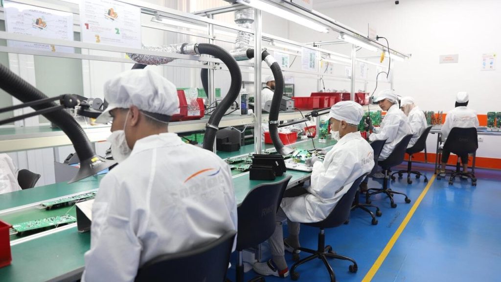 فاس: افتتاح خط جديد لإنتاج العدادات الكهربائية الذكية