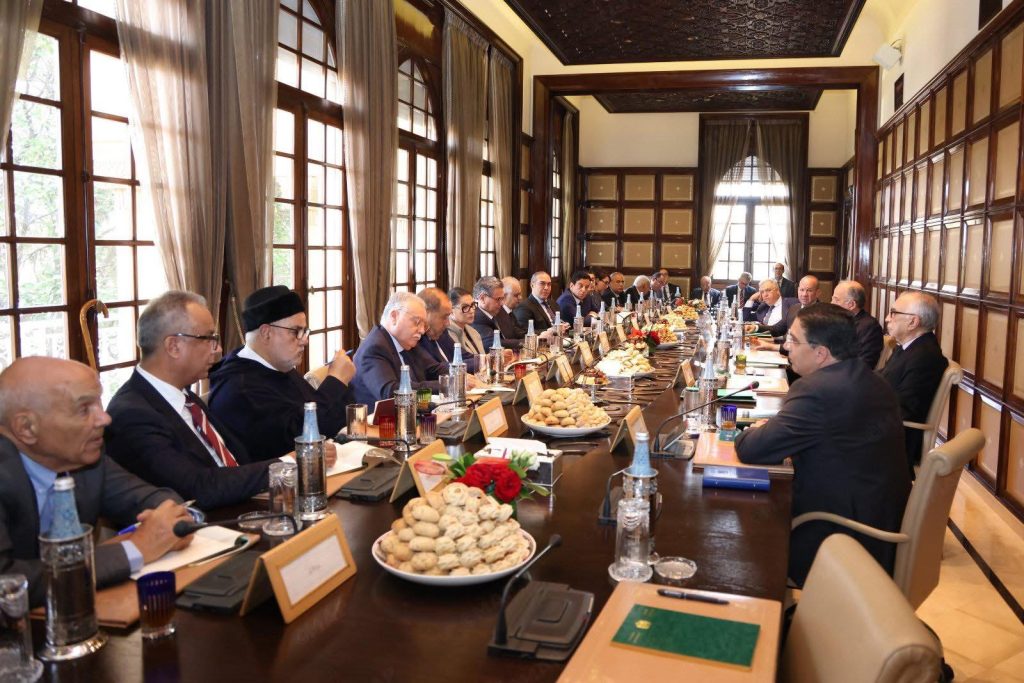 الصحراء المغربية: الملك يطلق مشاورات وطنية لتحيين مبادرة الحكم الذاتي