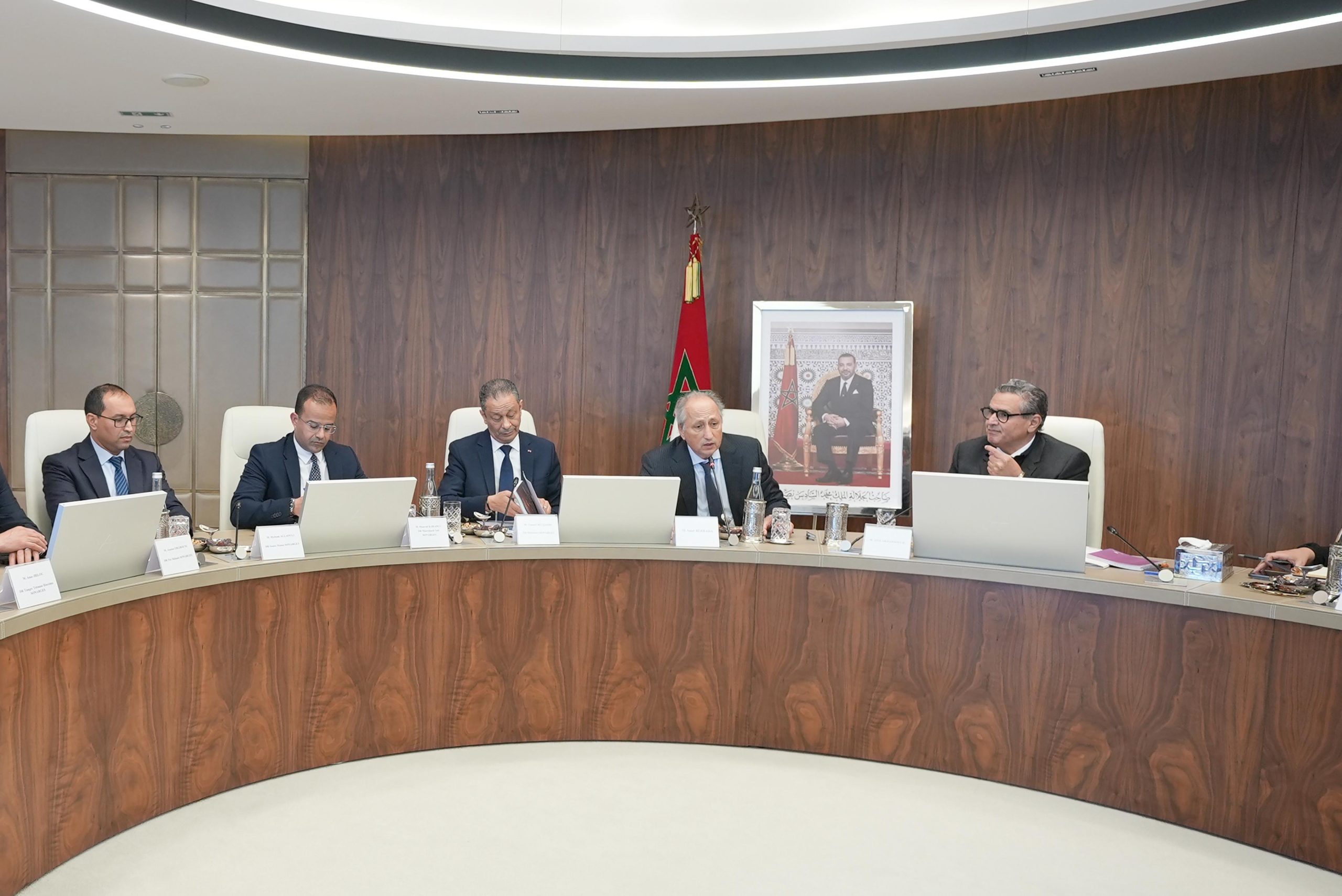 أخنوش يترأس اجتماع تقديم الخطة الاستراتيجية للشركة الوطنية لإنجاز وتدبير المنشآت الرياضية