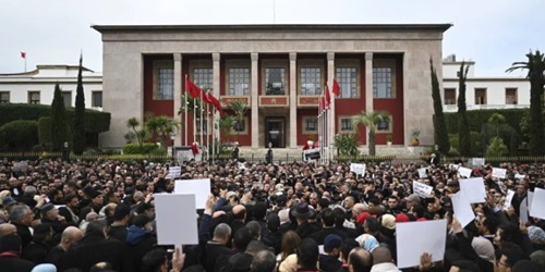 مشروع قانون المحاماة يدخل البرلمان.. توافق مع الحكومة وتحفظات تُؤجل الحسم النهائي