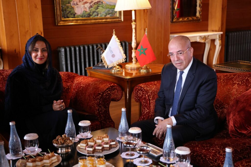 اتفاق مغربي–دولي بإفران لدعم سلسلة النخيل والتمور وتعزيز استدامتها