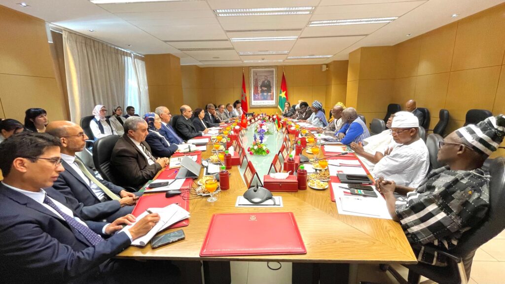 محكمتا النقض بالمغرب وبوركينا فاسو تعززان التعاون القضائي وتبحثان تحديث العدالة والذكاء الاصطناعي