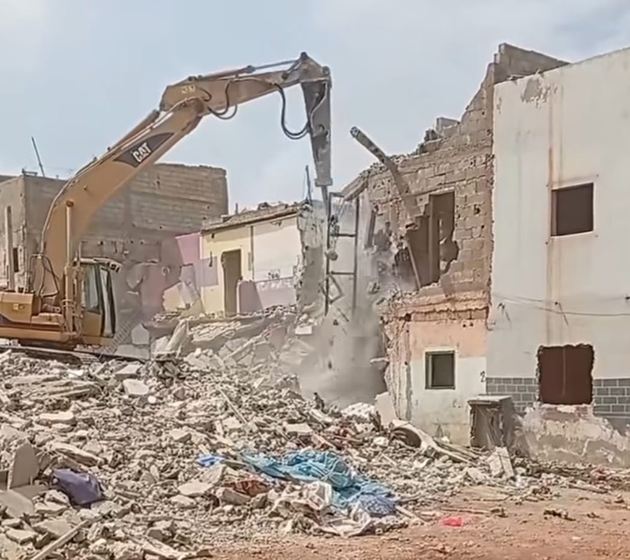 بوسكورة: فعاليات جمعوية تنفي مزاعم “سوء المعاملة” برمل الهلال وتؤكد نجاح مقاربة الحوار في ملف إعادة الإيواء