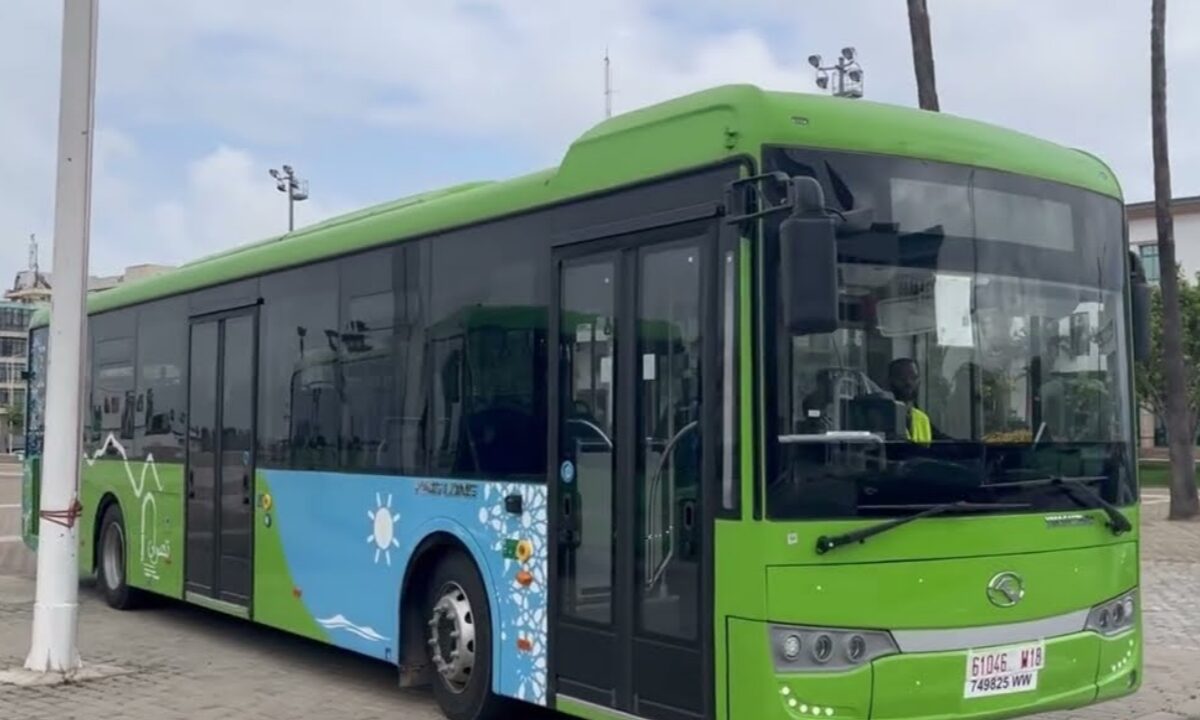 تطوان تُطلق أسطولاً جديداً للنقل الحضري بـ125 حافلة لتعزيز الخدمة العمومية