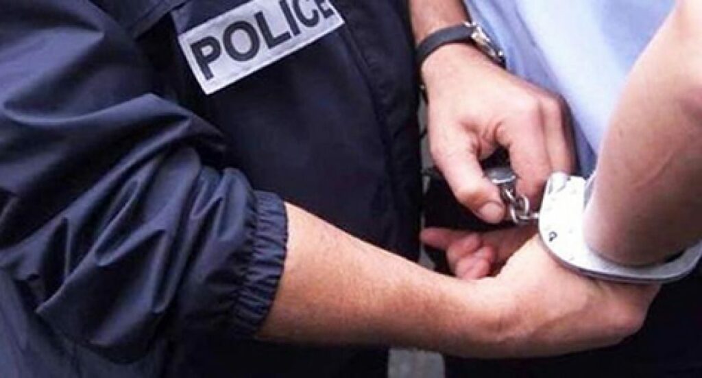 أمن الحي الحسني يطيح بـ”مول الطاكسي”.. سرق سيارة أجرة و”شرمل” سيدتين بالدار البيضاء