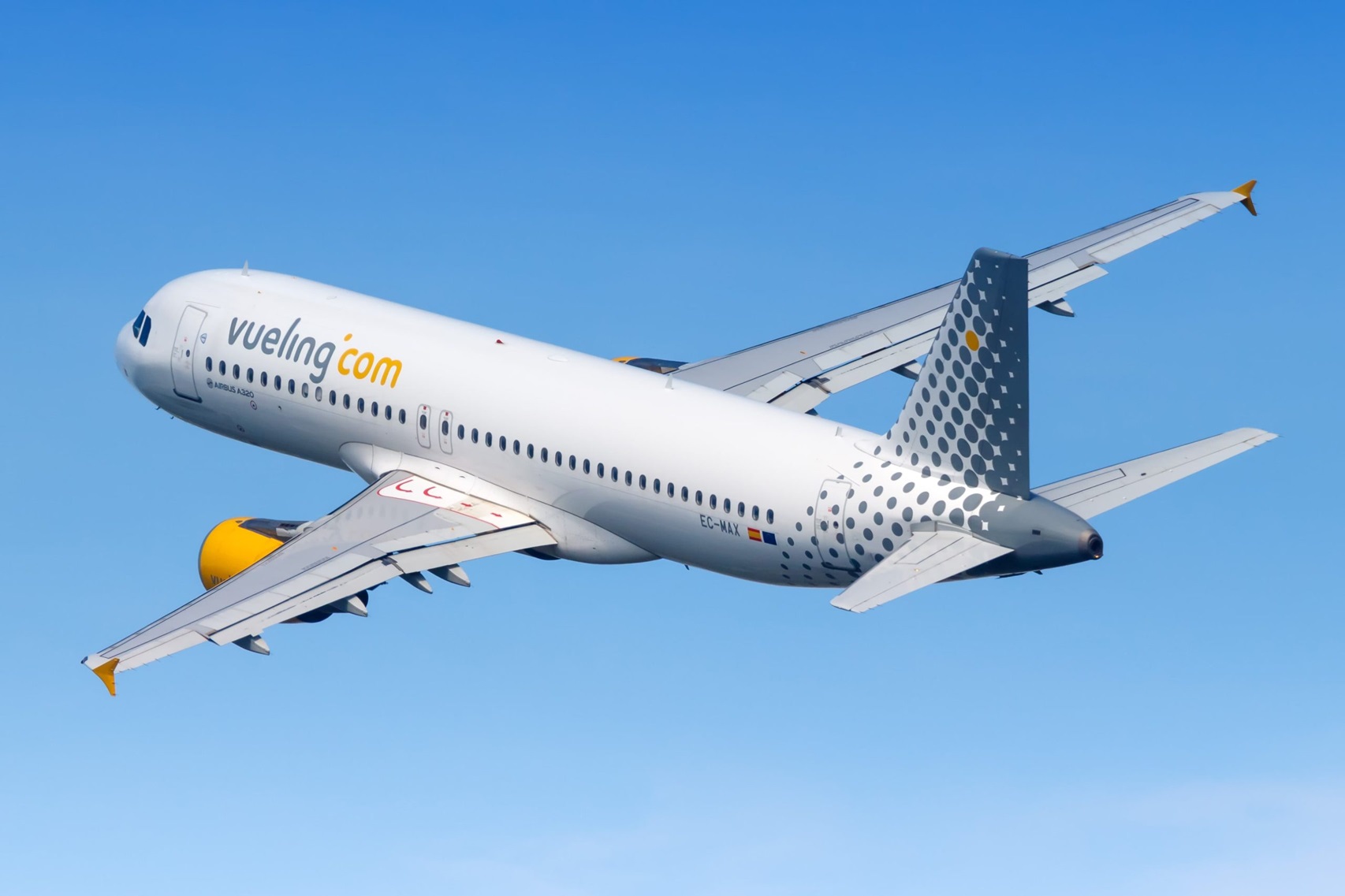 “Vueling” تطلق خطاً جوياً مباشراً بين طنجة وأليكانتي بأسعار تنافسية