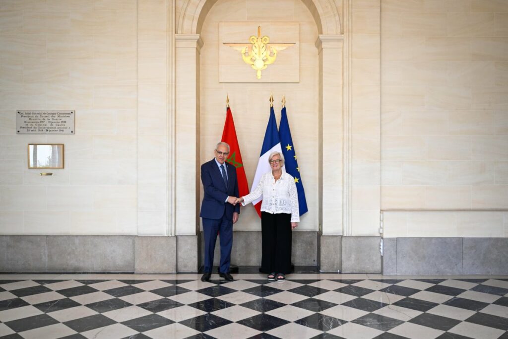 فرنسا والمغرب يبحثان تعزيز التعاون الدفاعي واستعدادات للقاء رفيع المستوى في الرباط