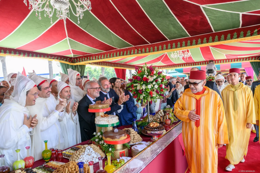 جلالة الملك محمد السادس يترأس بالمضيق حفل استقبال رسمي بمناسبة الذكرى السابعة والعشرين لعيد العرش المجيد