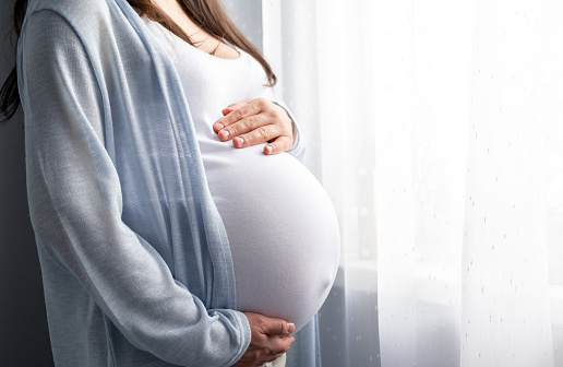 الحمل بعد الأربعين.. ماذا يحدث لصحة الطفل بعد الولادة؟