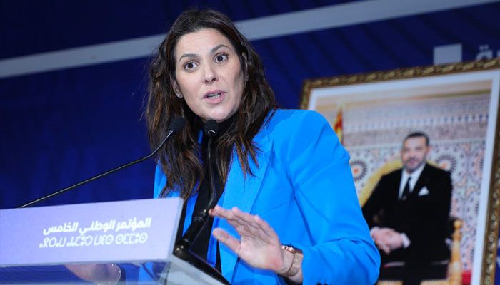 المنصوري في مواجهة أسئلة الإعلام بسلا