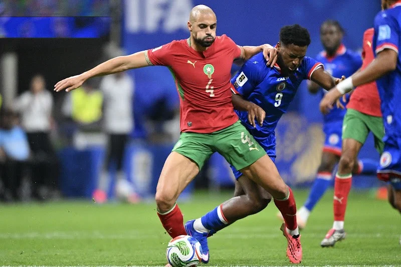 زلزال داخل عرين الأسود.. سفيان أمرابط يرفض اللعب للمنتخب تحت قيادة وهبي