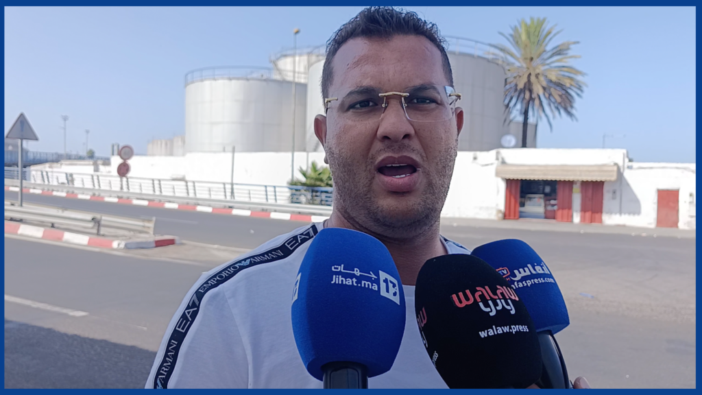 سائقو الشاحنات بميناء الدار البيضاء يرحبون بفتح الباب 4 ليلاً ويطالبون بتمديده على مدار الساعة